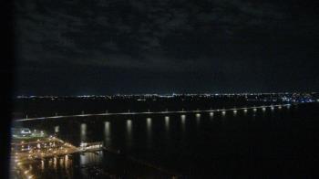 Weather camera view of Edison Grand tower 350 ft elev..