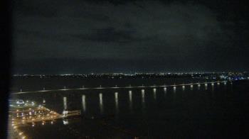 Weather camera view of Edison Grand tower 350 ft elev..