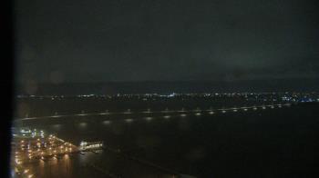 Weather camera view of Edison Grand tower 350 ft elev..