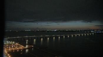 Weather camera view of Edison Grand tower 350 ft elev..