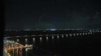 Weather camera view of Edison Grand tower 350 ft elev..