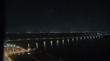 Weather camera view of Edison Grand tower 350 ft elev..