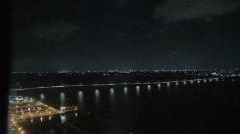 Weather camera view of Edison Grand tower 350 ft elev..