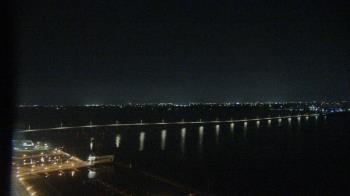 Weather camera view of Edison Grand tower 350 ft elev..