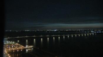 Weather camera view of Edison Grand tower 350 ft elev..