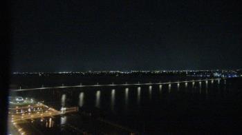 Weather camera view of Edison Grand tower 350 ft elev..