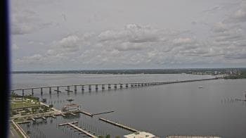 Weather camera view of Edison Grand tower 350 ft elev..