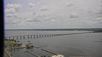 Weather camera view of Edison Grand tower 350 ft elev..