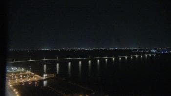 Weather camera view of Edison Grand tower 350 ft elev..