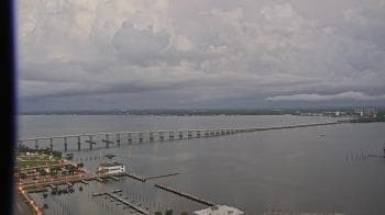 Weather camera view of Edison Grand tower 350 ft elev..