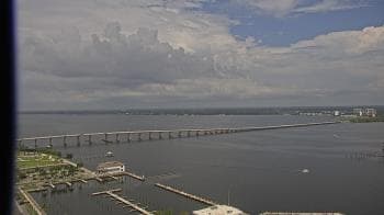 Weather camera view of Edison Grand tower 350 ft elev..