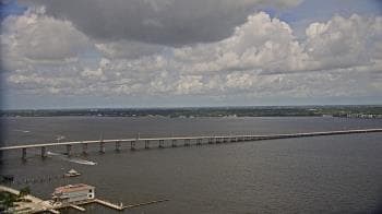 Weather camera view of Edison Grand tower 350 ft elev..
