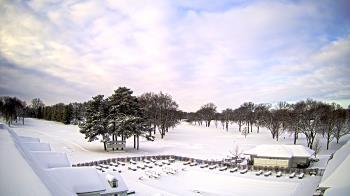 Weather camera view of Crystal Lake Country Club.