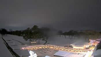 Weather camera view of Crystal Lake Country Club.