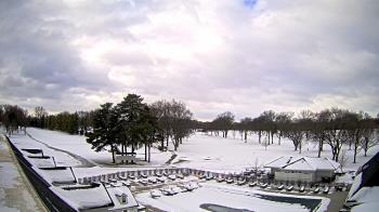 Weather camera view of Crystal Lake Country Club.