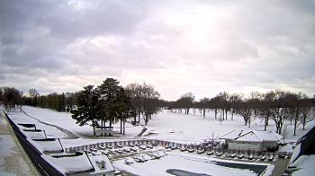 Weather camera view of Crystal Lake Country Club.