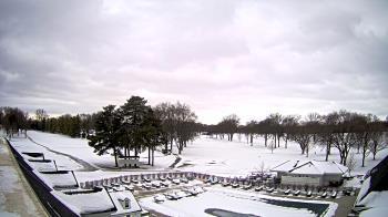 Weather camera view of Crystal Lake Country Club.