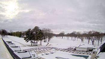 Weather camera view of Crystal Lake Country Club.