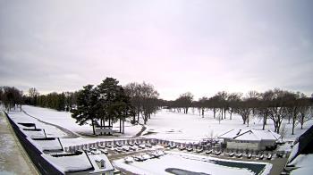 Weather camera view of Crystal Lake Country Club.