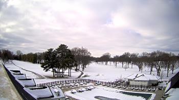 Weather camera view of Crystal Lake Country Club.