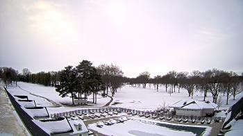 Weather camera view of Crystal Lake Country Club.