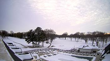 Weather camera view of Crystal Lake Country Club.
