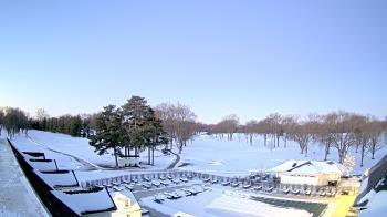 Weather camera view of Crystal Lake Country Club.