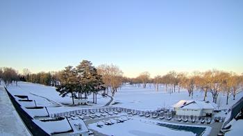 Weather camera view of Crystal Lake Country Club.
