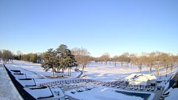 Weather camera view of Crystal Lake Country Club.