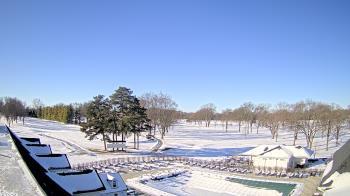 Weather camera view of Crystal Lake Country Club.