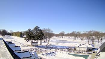 Weather camera view of Crystal Lake Country Club.
