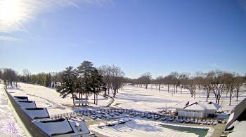 Weather camera view of Crystal Lake Country Club.