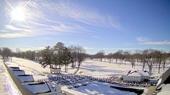 Weather camera view of Crystal Lake Country Club.