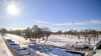 Weather camera view of Crystal Lake Country Club.