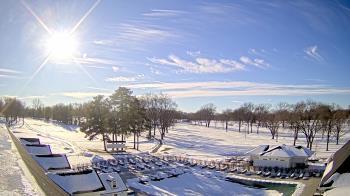 Weather camera view of Crystal Lake Country Club.