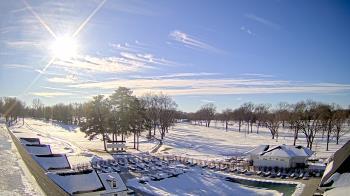 Weather camera view of Crystal Lake Country Club.