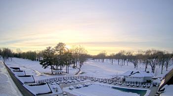 Weather camera view of Crystal Lake Country Club.