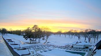 Weather camera view of Crystal Lake Country Club.