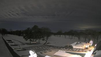 Weather camera view of Crystal Lake Country Club.