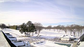 Weather camera view of Crystal Lake Country Club.