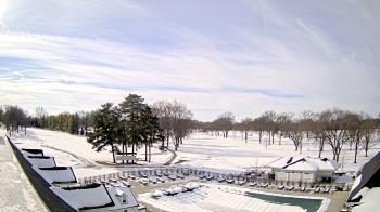 Weather camera view of Crystal Lake Country Club.