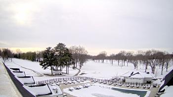 Weather camera view of Crystal Lake Country Club.