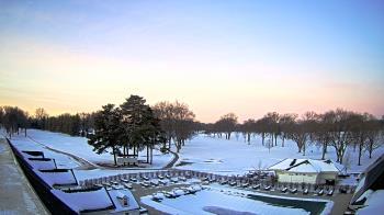 Weather camera view of Crystal Lake Country Club.