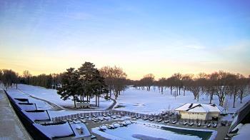 Weather camera view of Crystal Lake Country Club.