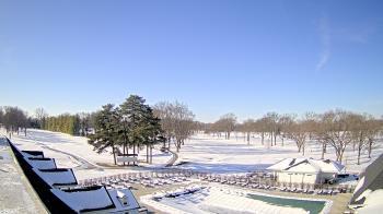 Weather camera view of Crystal Lake Country Club.