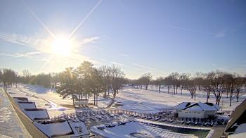 Weather camera view of Crystal Lake Country Club.