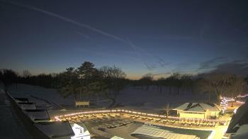 Weather camera view of Crystal Lake Country Club.