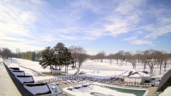 Weather camera view of Crystal Lake Country Club.