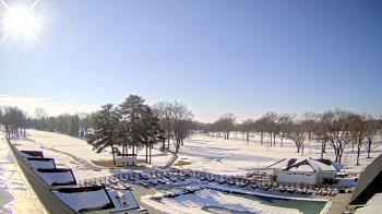 Weather camera view of Crystal Lake Country Club.