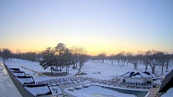 Weather camera view of Crystal Lake Country Club.